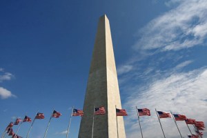 washington-monument-flags